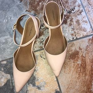 Kitty Pointed Toe Pump